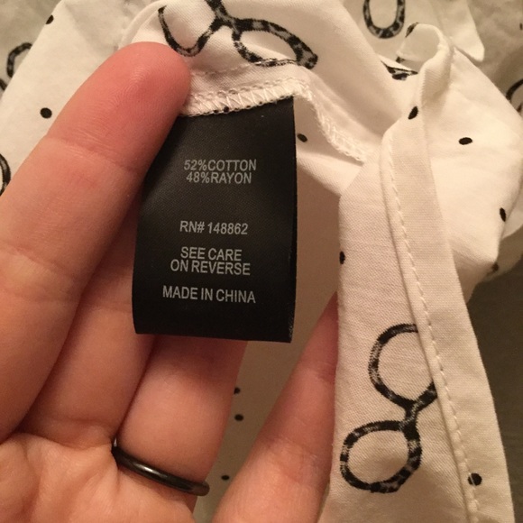 torrid Glasses Print Button Down Blouse NWT - Picture 7 of 8